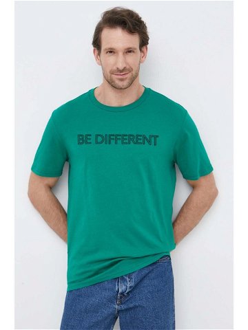 Bavlněné tričko United Colors of Benetton zelená barva s aplikací