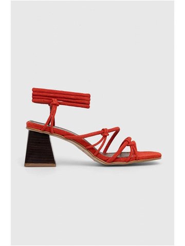 Semišové sandály Alohas Goldie červená barva