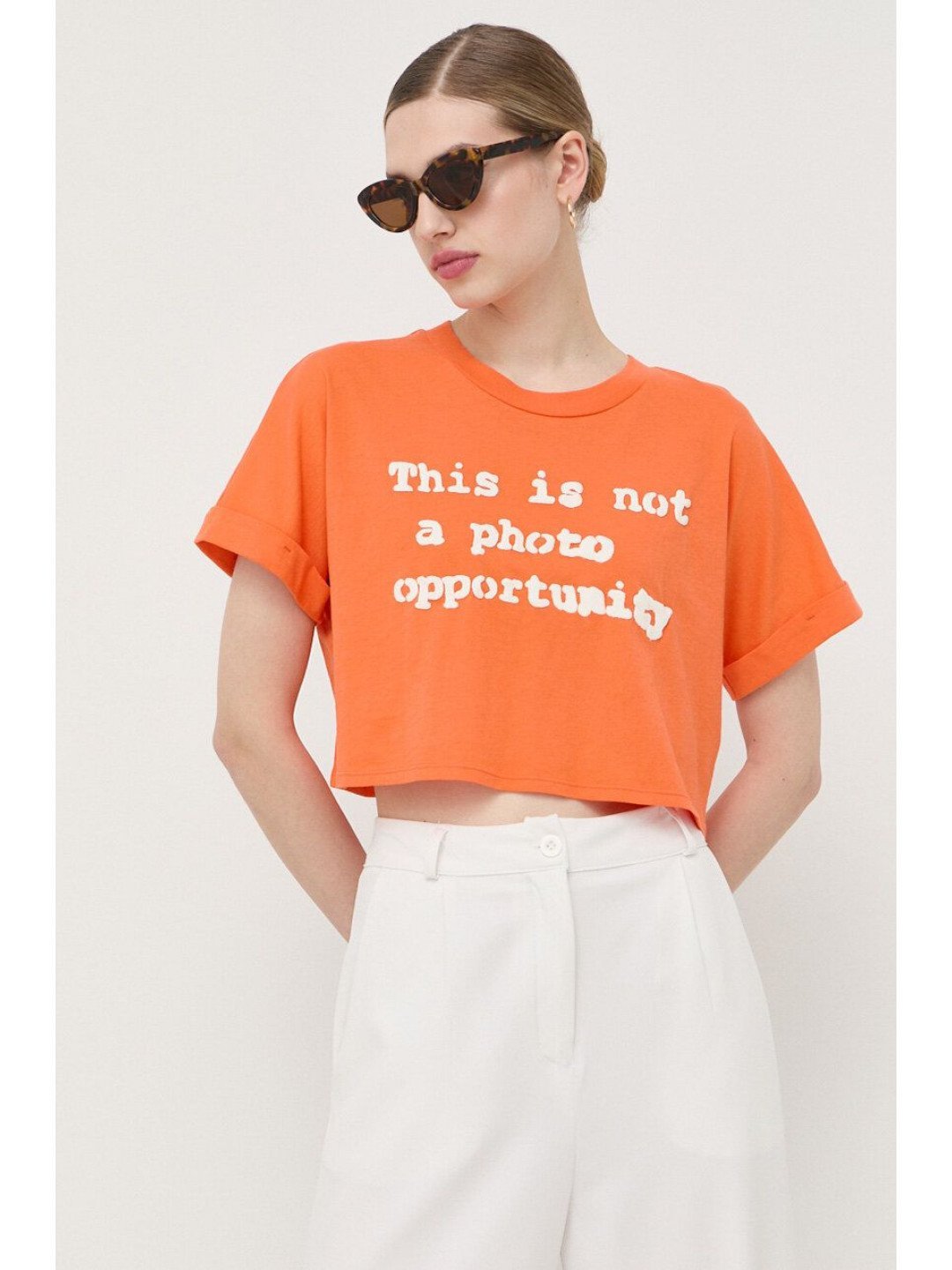 Bavlněné tričko Guess x Banksy oranžová barva