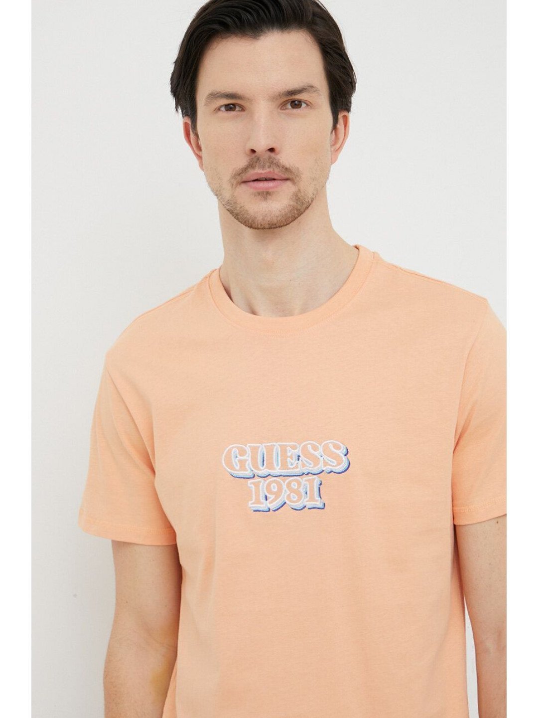 Bavlněné tričko Guess oranžová barva s aplikací