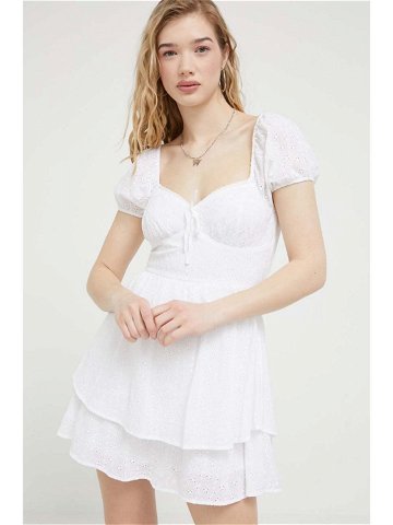 Bavlněné šaty Hollister Co bílá barva mini