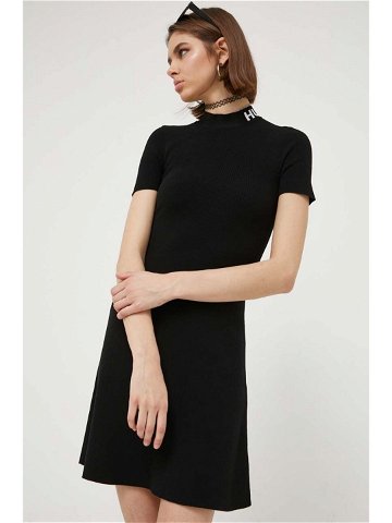 Šaty HUGO černá barva mini