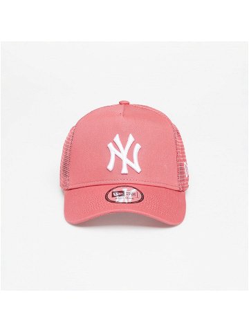 New Era New York Yankees League Essential Trucker Cap Pink