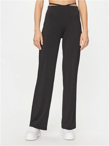 Calvin Klein Jeans Kalhoty z materiálu J20J221919 Černá Straight Fit