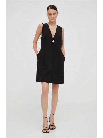 Šaty Bruuns Bazaar černá barva mini oversize