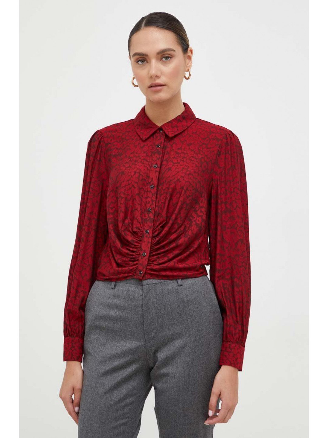 Košile Guess dámská červená barva regular s klasickým límcem