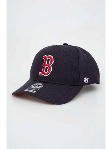 Bavlněná baseballová čepice 47brand MLB Boston Red Sox tmavomodrá barva s aplikací