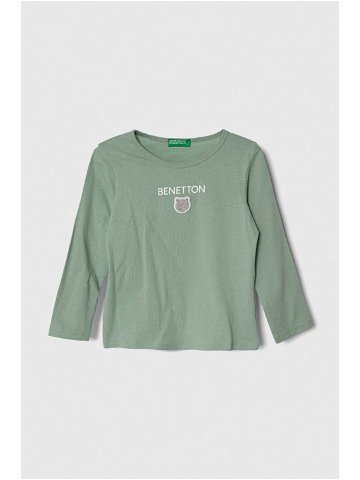 Dětské bavlněné tričko s dlouhým rukávem United Colors of Benetton zelená barva s potiskem
