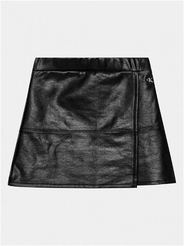 Calvin Klein Jeans Sukně z imitace kůže Spacer IG0IG02295 Černá Regular Fit