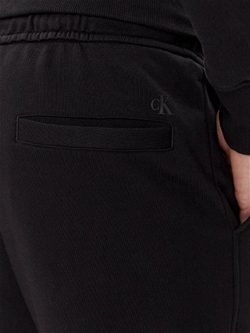 Calvin Klein Jeans Teplákové kalhoty Institutional J30J324739 Černá Regular Fit
