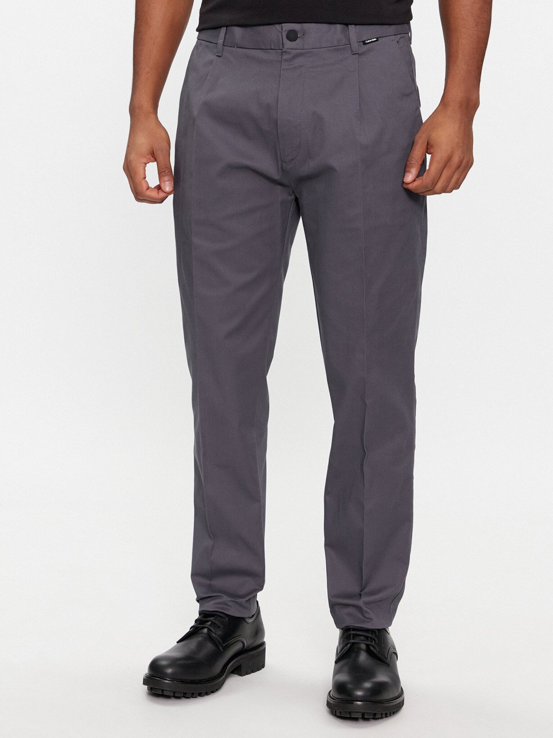 Calvin Klein Společenské kalhoty Modern Twill Tapered Pleat K10K111490 Šedá Slim Fit