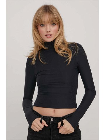Tričko s dlouhým rukávem Abercrombie & Fitch černá barva s pologolfem