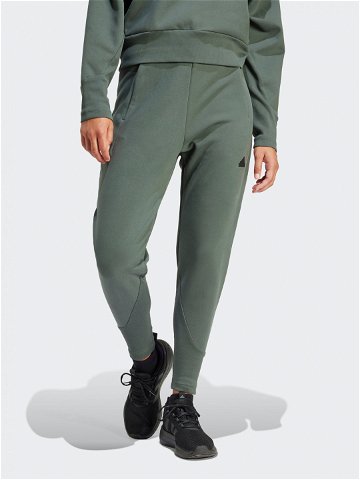Adidas Teplákové kalhoty Z N E Winterized IS4333 Zelená Regular Fit