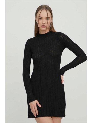 Šaty Billabong černá barva mini