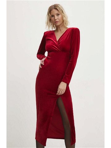 Velurové šaty Answear Lab červená barva maxi