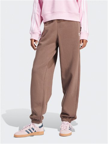 Adidas Teplákové kalhoty adicolor Essentials IR5974 Hnědá Regular Fit