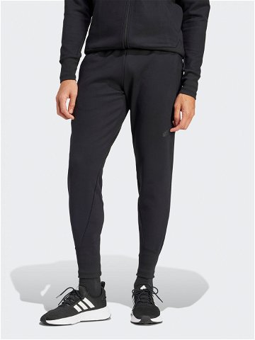Adidas Teplákové kalhoty Z N E Winterized IN1899 Černá Regular Fit