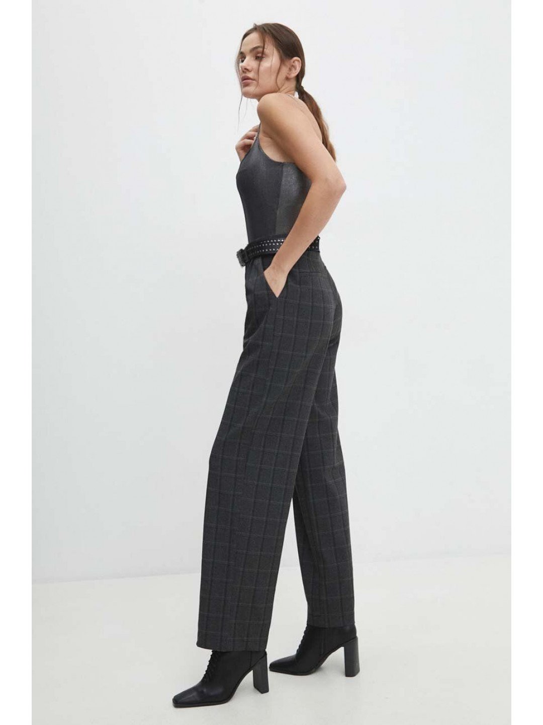 Kalhoty Answear Lab dámské šedá barva jednoduché high waist