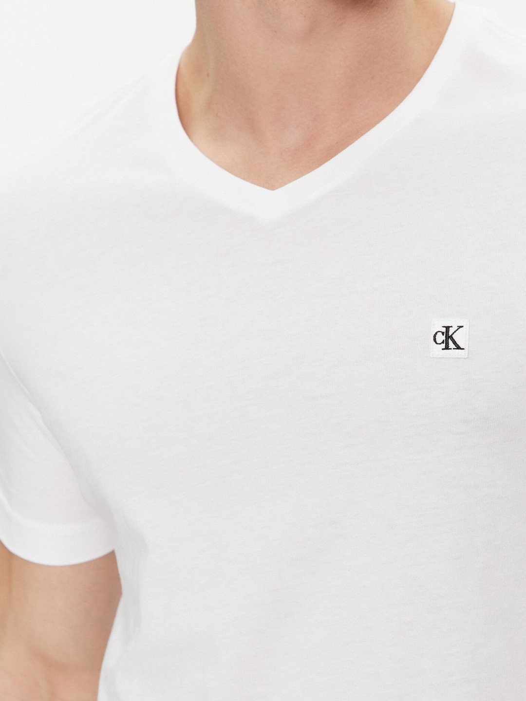 Calvin Klein Jeans T-Shirt Embro Badge J30J325212 Bílá Slim Fit