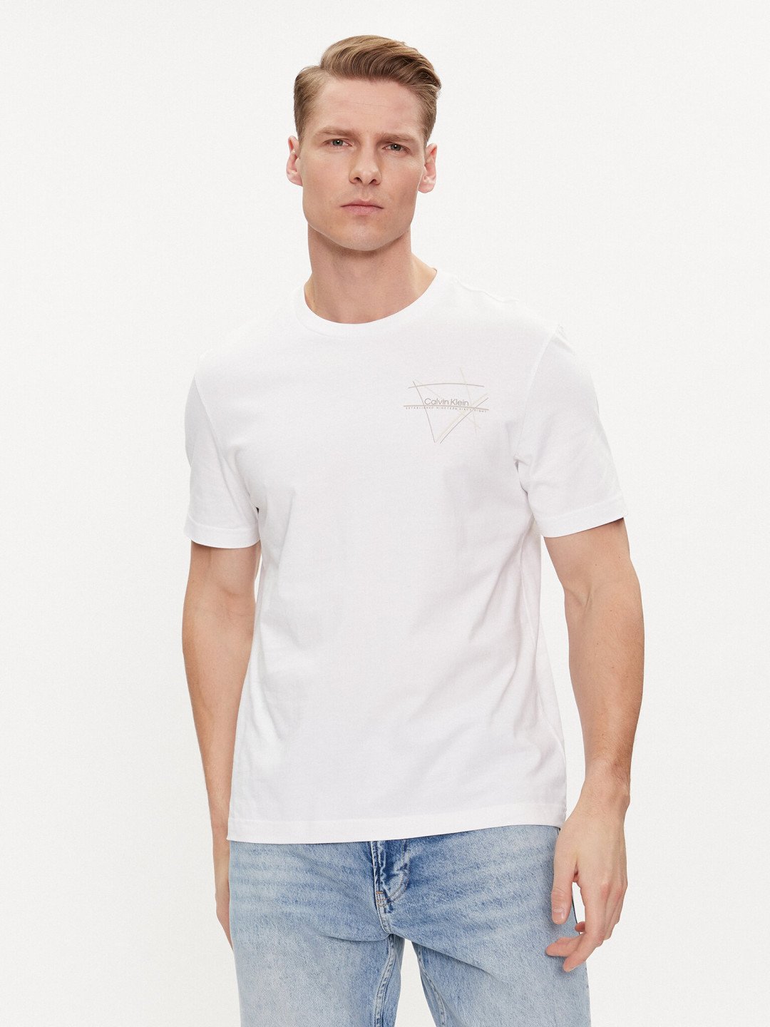Calvin Klein T-Shirt Linear Graphic K10K112482 Bílá Regular Fit