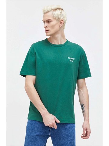 Bavlněné tričko Tommy Jeans zelená barva s aplikací DM0DM18872