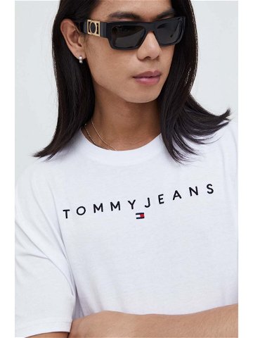 Bavlněné tričko Tommy Jeans bílá barva s aplikací DM0DM17993