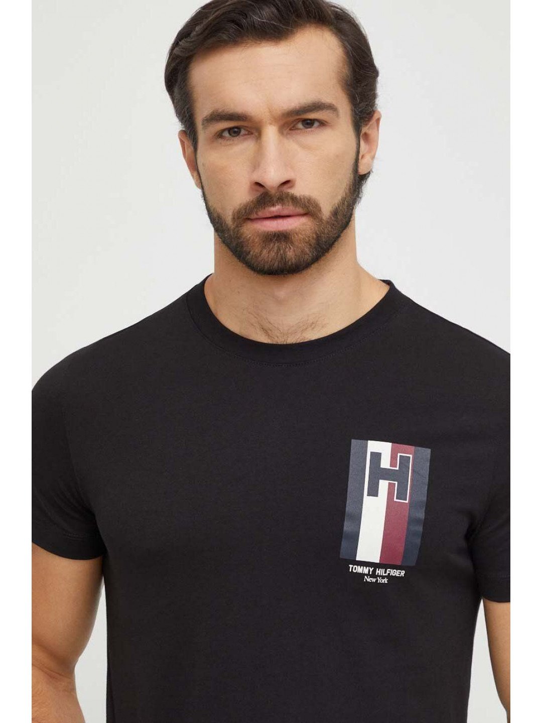 Bavlněné tričko Tommy Hilfiger černá barva s potiskem MW0MW33687