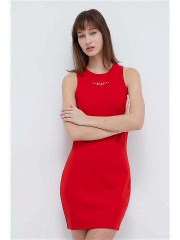 Šaty Tommy Jeans červená barva mini DW0DW17934