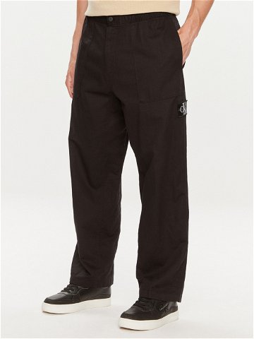 Calvin Klein Jeans Kalhoty z materiálu J30J325126 Černá Regular Fit