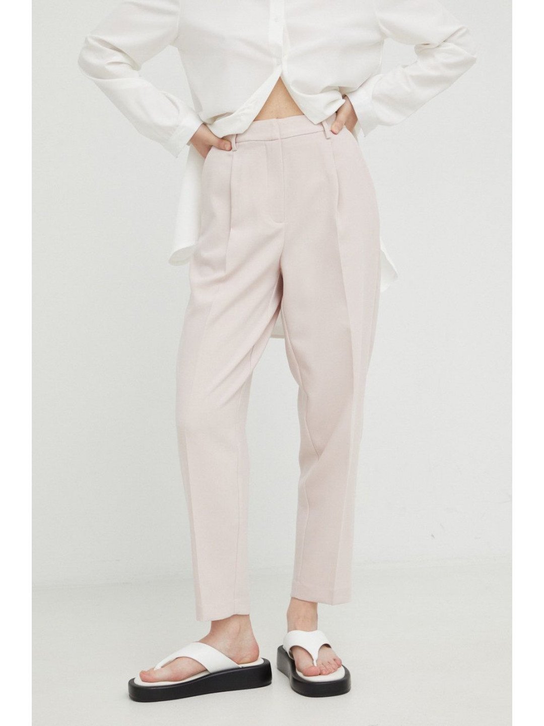 Kalhoty Bruuns Bazaar dámské růžová barva jednoduché high waist