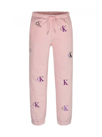Dětské tepláky Calvin Klein Jeans růžová barva vzorované