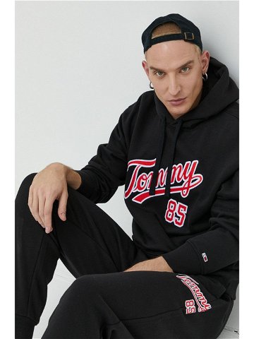 Mikina Tommy Jeans pánská černá barva s kapucí s aplikací