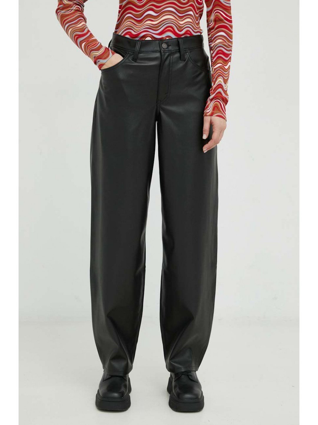 Kalhoty Levi s dámské černá barva jednoduché medium waist
