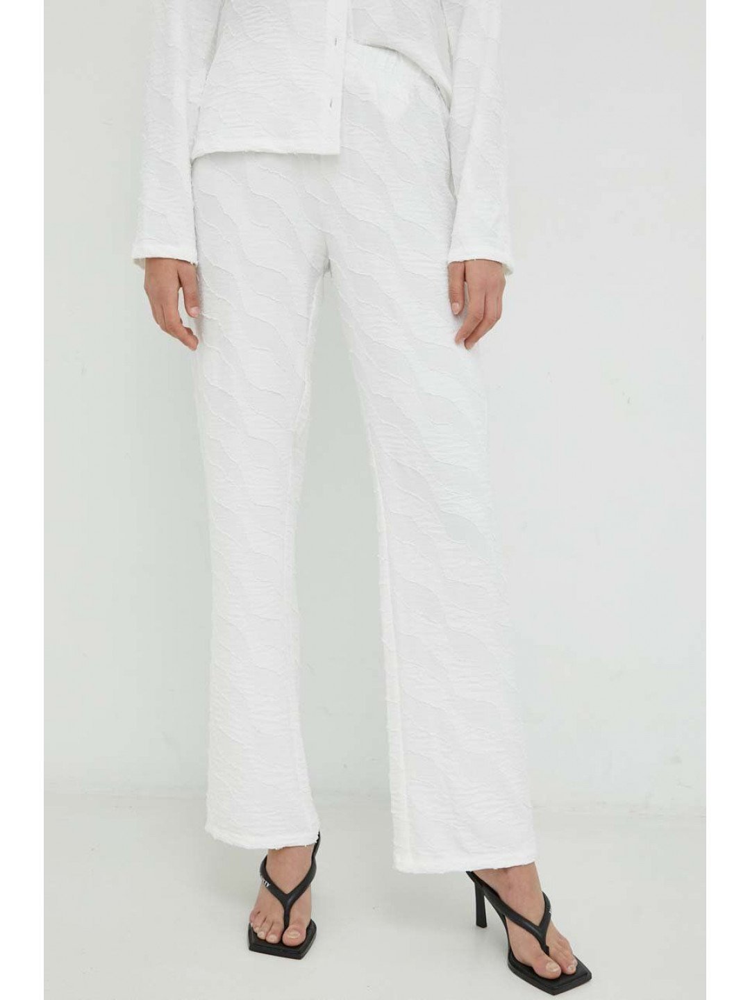 Kalhoty Résumé dámské bílá barva jednoduché high waist