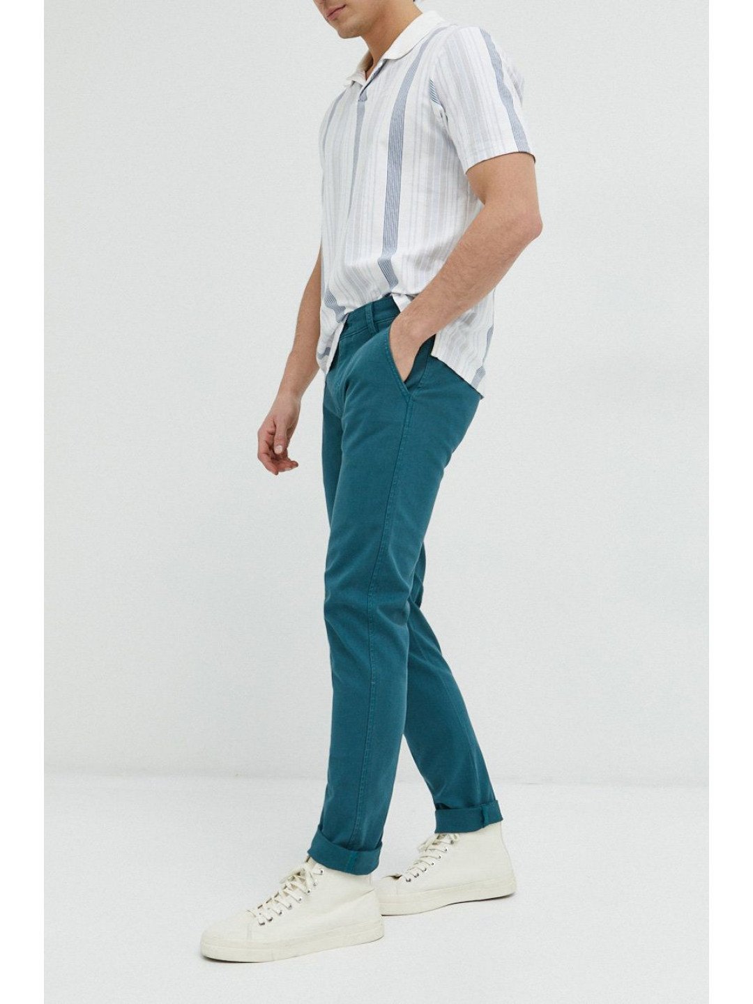 Kalhoty Levi s pánské zelená barva ve střihu chinos