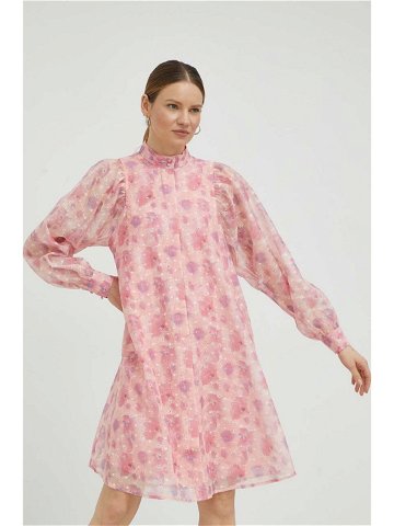 Šaty Bruuns Bazaar růžová barva mini oversize